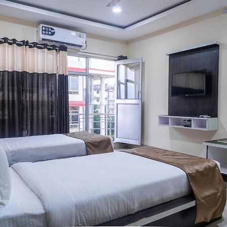 The Four Season Hotel Dimapur Экстерьер фото