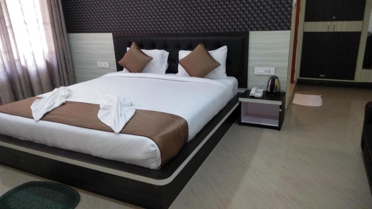 The Four Season Hotel Dimapur Экстерьер фото