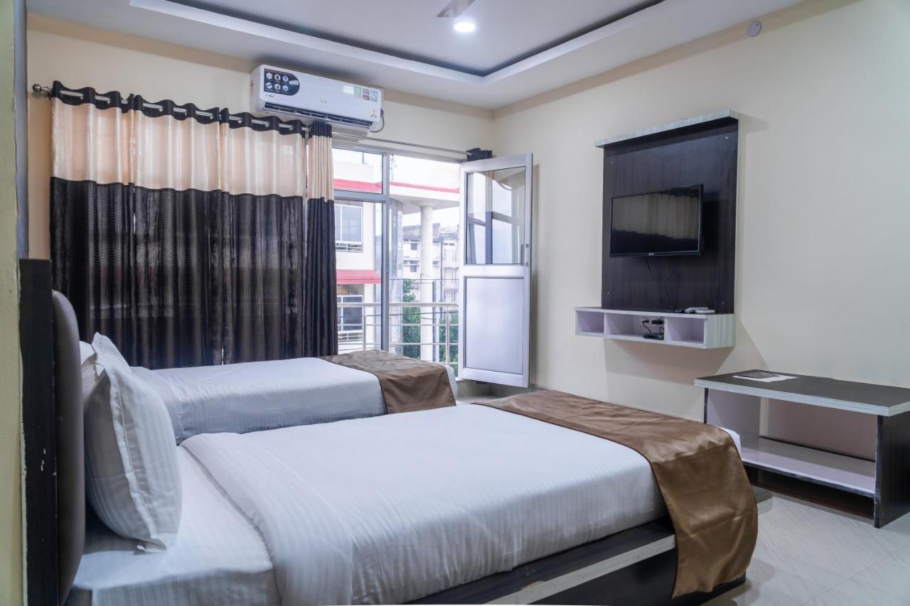 The Four Season Hotel Dimapur Экстерьер фото